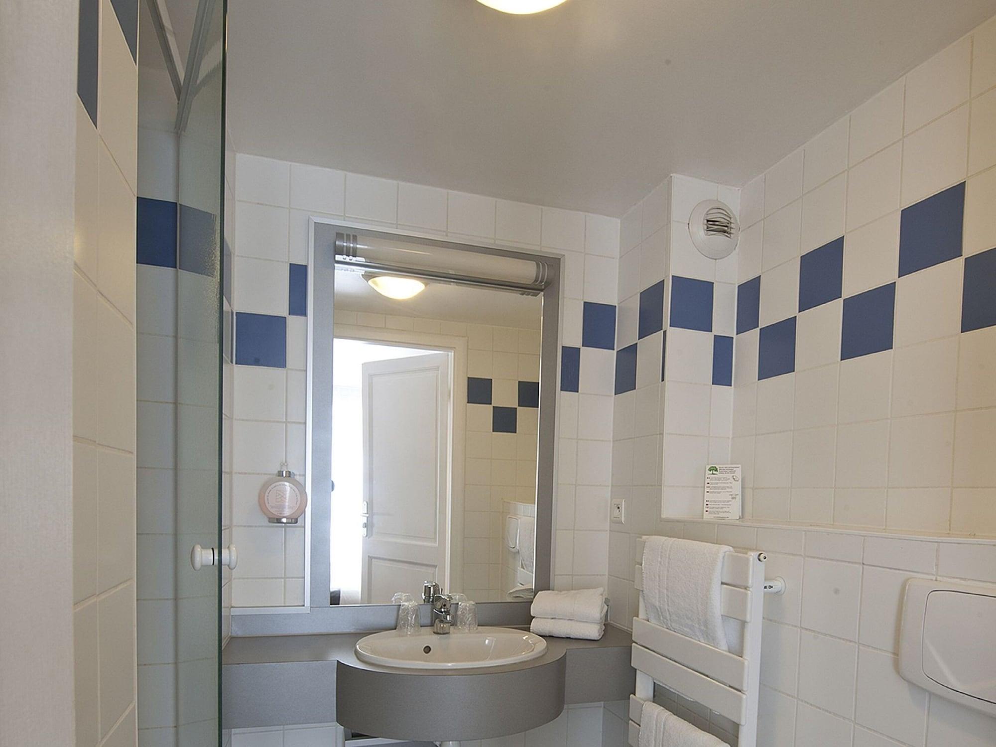 Hotel Le Grillon Strasbourg Exterior photo