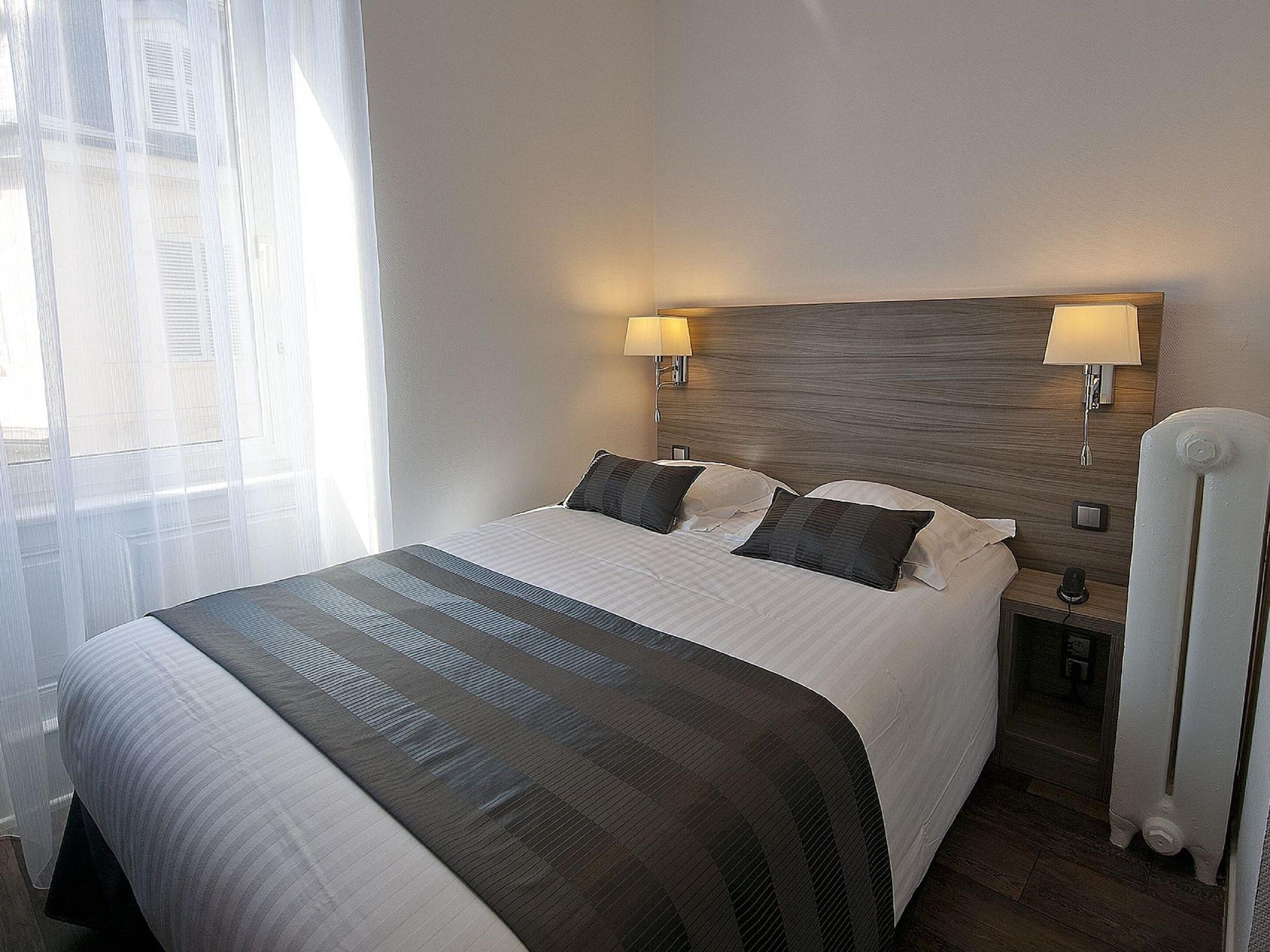 Hotel Le Grillon Strasbourg Exterior photo