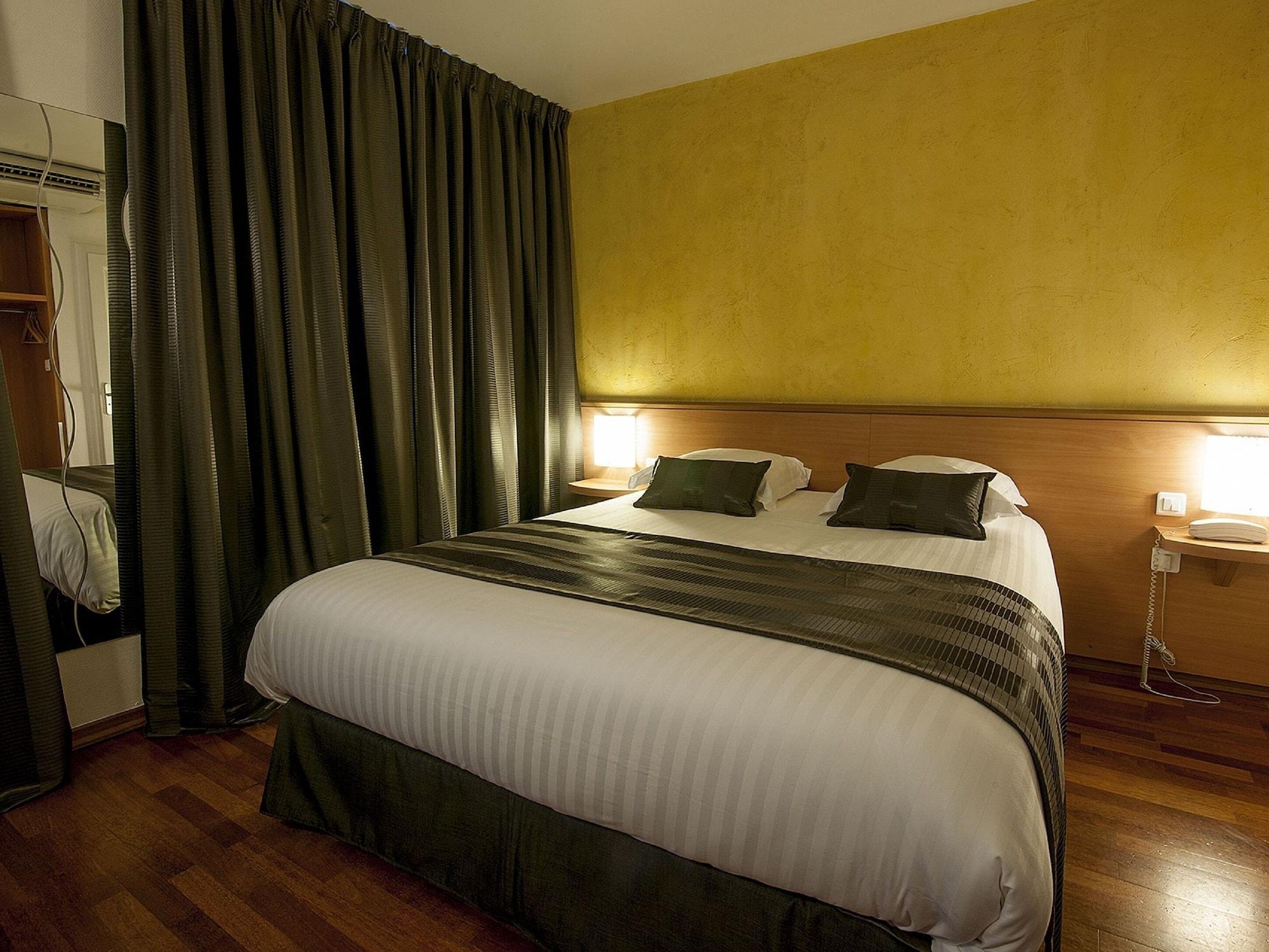 Hotel Le Grillon Strasbourg Exterior photo